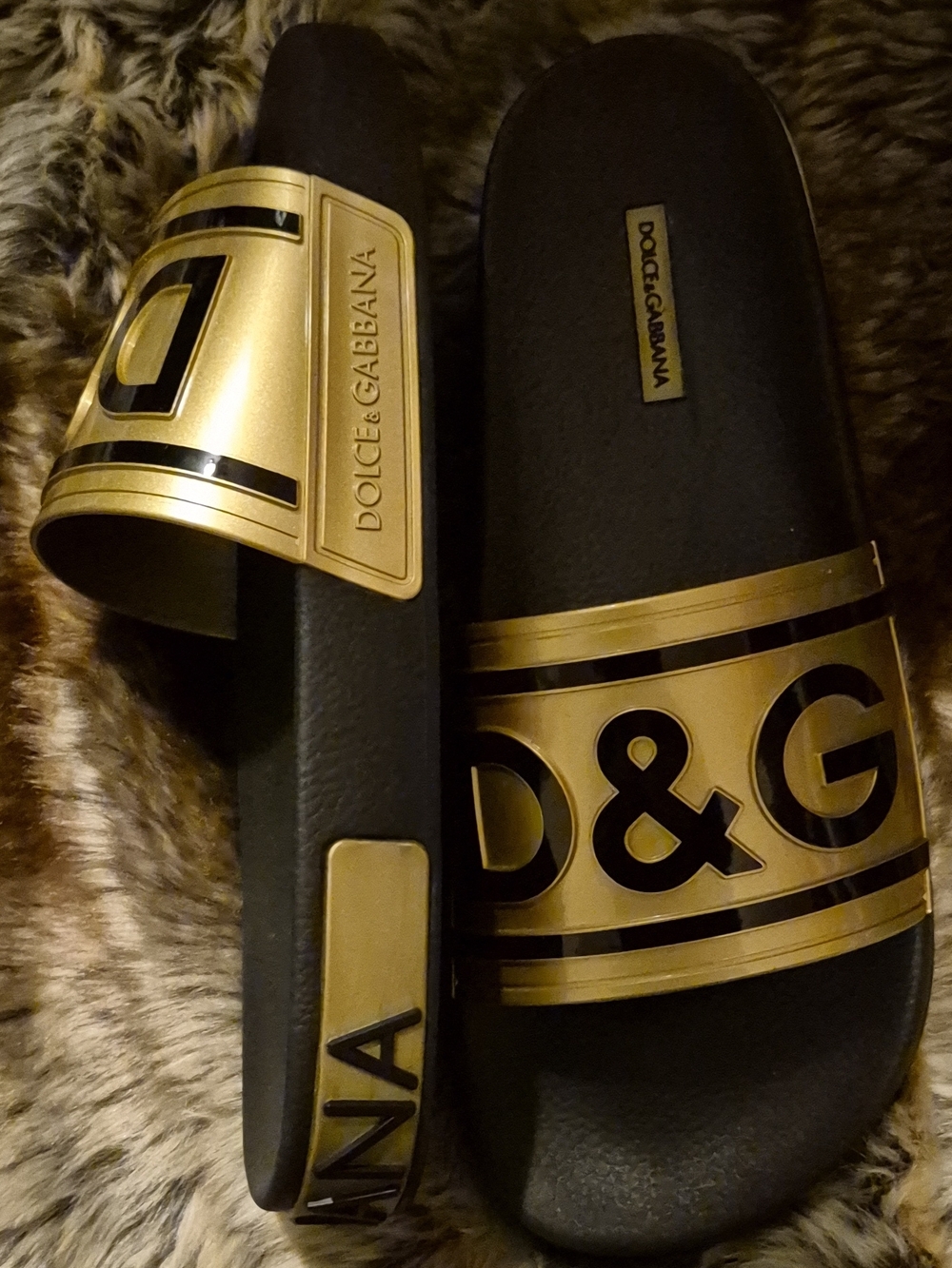 Dolce & Gabbana Black and Gold D&G Logo Slide Sandals